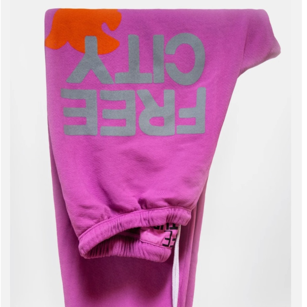Free city sweatpants